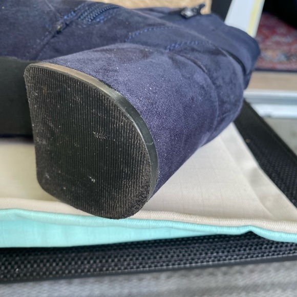 Blue, suede-like material boots. Hardly used, good condition. - Picture 7 of 9